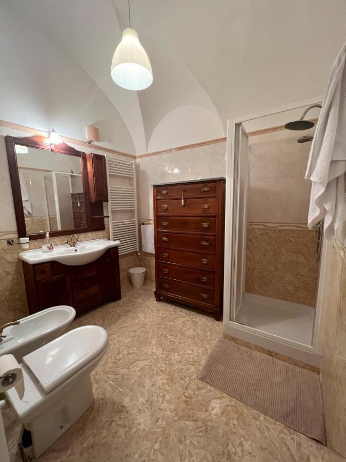 לוצ'רה B&B Palazzo Lombardi מראה חיצוני תמונה
