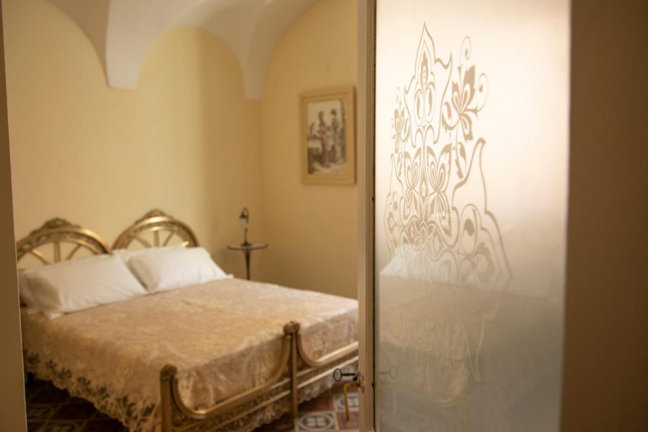 לוצ'רה B&B Palazzo Lombardi מראה חיצוני תמונה